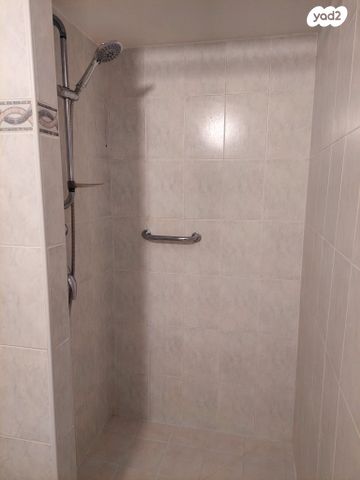 דירה, התעלה 9, קרית שרת מזרח, חולון