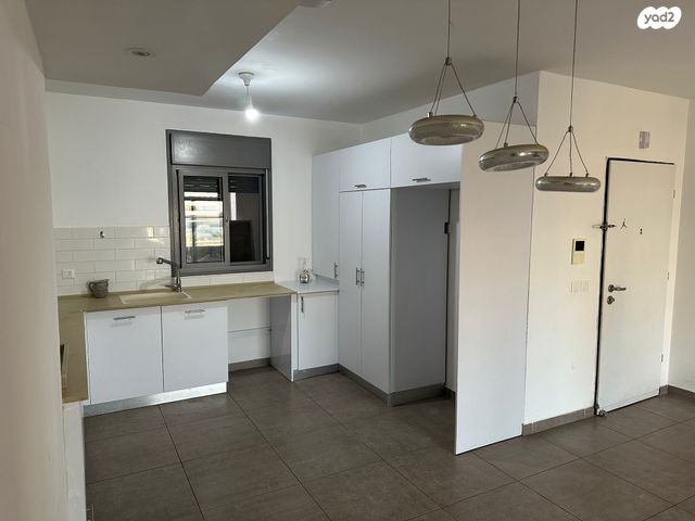 דירה, נחל ירקון 42, כרמי גת, קרית גת