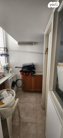 דירה, הרב הרצוג 13, תל גנים, גבעתיים