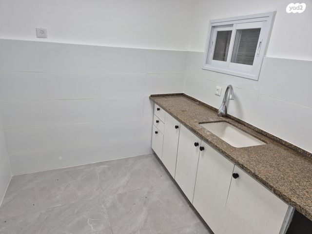 דירה, אנטיגונוס 25, קטמונים, ירושלים