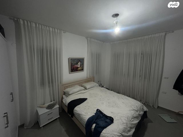 יחידת דיור, הדרור 1, חבר, חבר