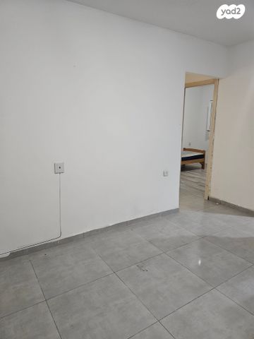 דירה, הנשיא 20, בית וקאנטרי, גיורא יוספטל, גבעת שמואל