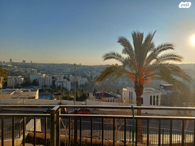 הרב עוזיאל 114