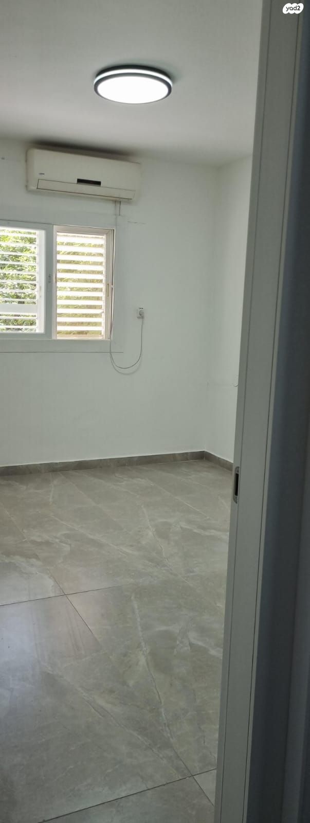 דירה, עוזיהו 9, רובע ג', אשדוד