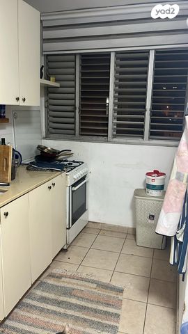 דירה, שלום אש 7, נווה גן, פתח תקווה