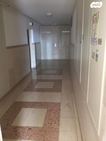 דירה, יגאל אלון 13, לב מוצקין, בנה ביתך, קרית מוצקין