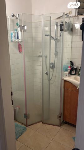 דירה, שלום אש 7, נווה גן, פתח תקווה