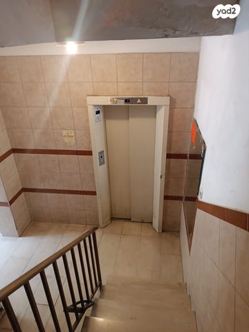 דירה, סוקולוב 67, אגרובנק, חולון