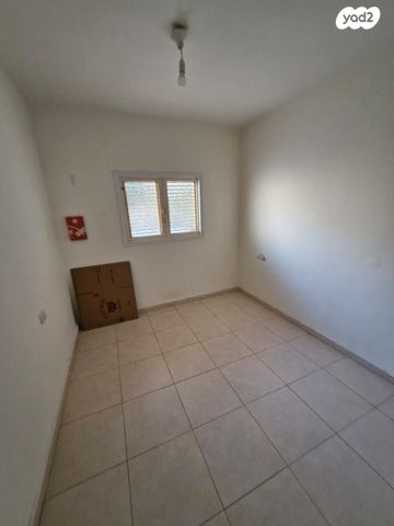 דירה, אהרונוביץ' 3, פועלים א, כפר סבא