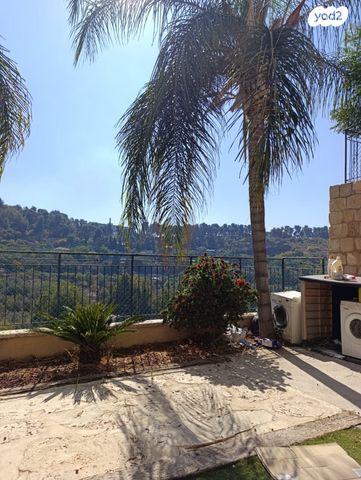 יחידת דיור, חיים מדר 1, ביריה, ביריה