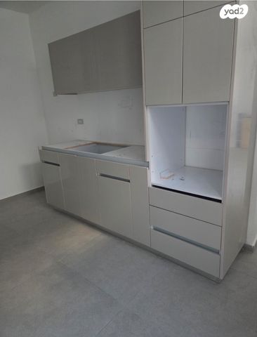 פנחס מאירי 4