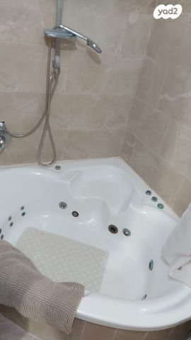 דירת גן, טולידאנו 15, שיכון א, טבריה