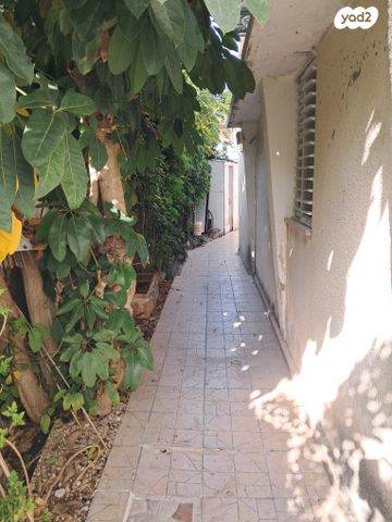 סטודיו/ לופט, ארלוזורוב 10, עמידר, נהריה