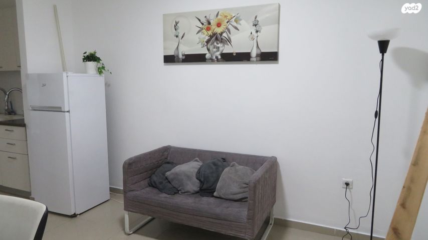 אחיה השילוני 28