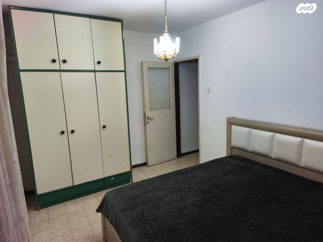 דירה, ישעיהו 16, כרמל צרפתי, חיפה