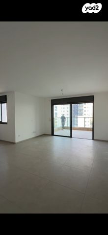 אייזיק רמבה 18