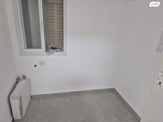 אנטיגונוס 25