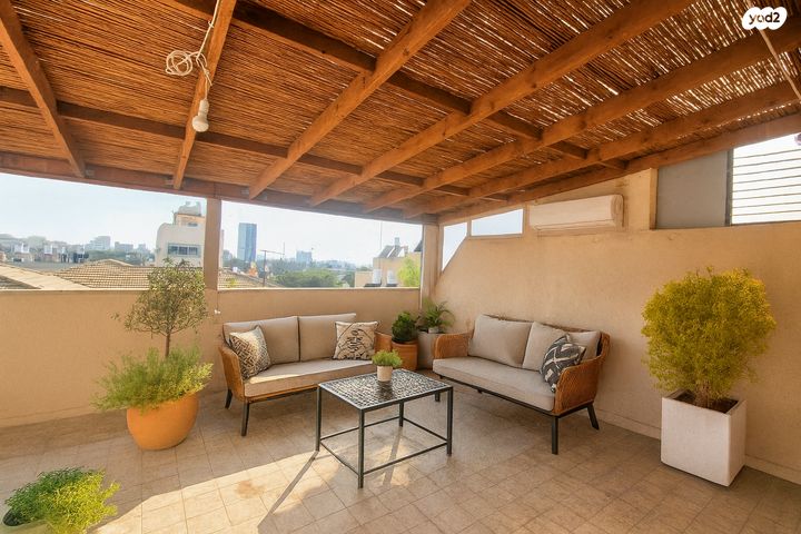 גג/ פנטהאוז, חניתה 6, קרית יוסף, גבעתיים