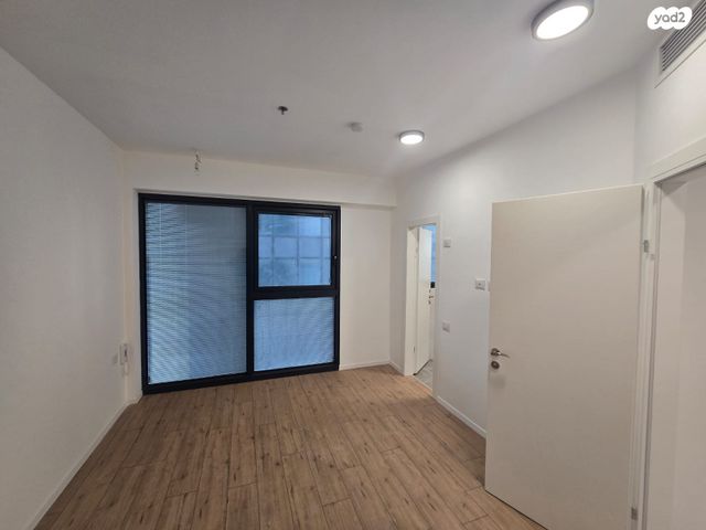 דירה, תוצרת הארץ 5, נחלת יצחק, תל אביב יפו