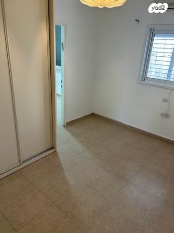 דירה, שדרות הקונגרס 20, אזור הבילויים, רמת גן