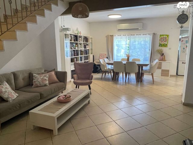 גג/ פנטהאוז, בארי 4, בית וקאנטרי, גיורא יוספטל, גבעת שמואל