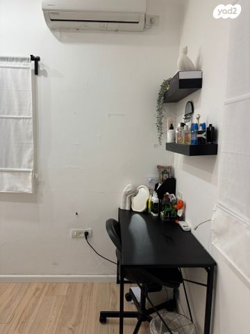 יחידת דיור, י.ל. פרץ 35, קרית שרת, רעננה