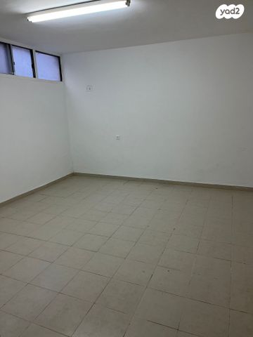 דירה, שדרות חיים וייצמן 8, צפון מזרח מרכז העיר, נתניה