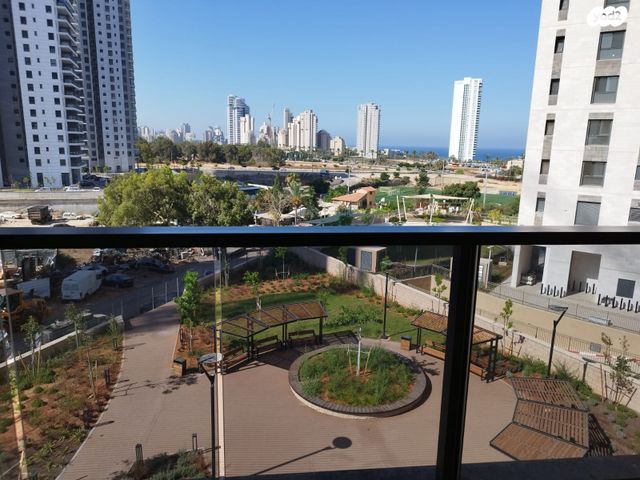 דירה, אמנון ליפקין שחק 6, נוף הטיילת, נתניה