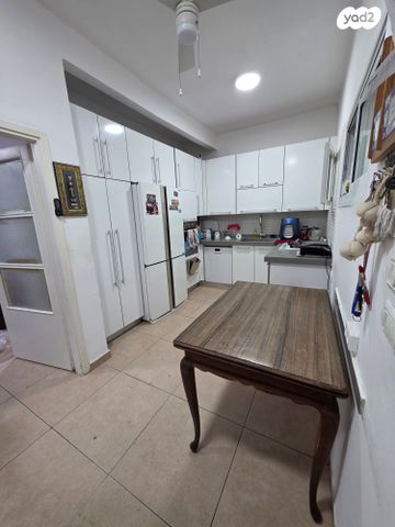 בית פרטי/ קוטג', בצלאל לינדה 15, אפרים, רחובות