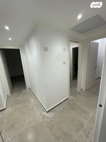 דירה, אריאל שרון 4, נווה שרון / שער העיר, נתיבות