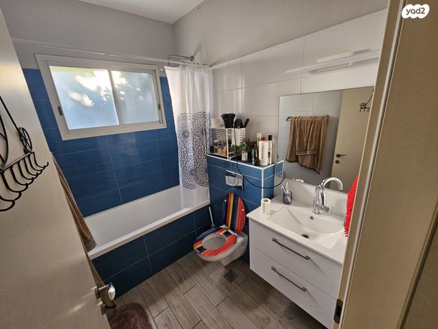 בית פרטי/ קוטג', מעיינות 64, יובלים, יובלים