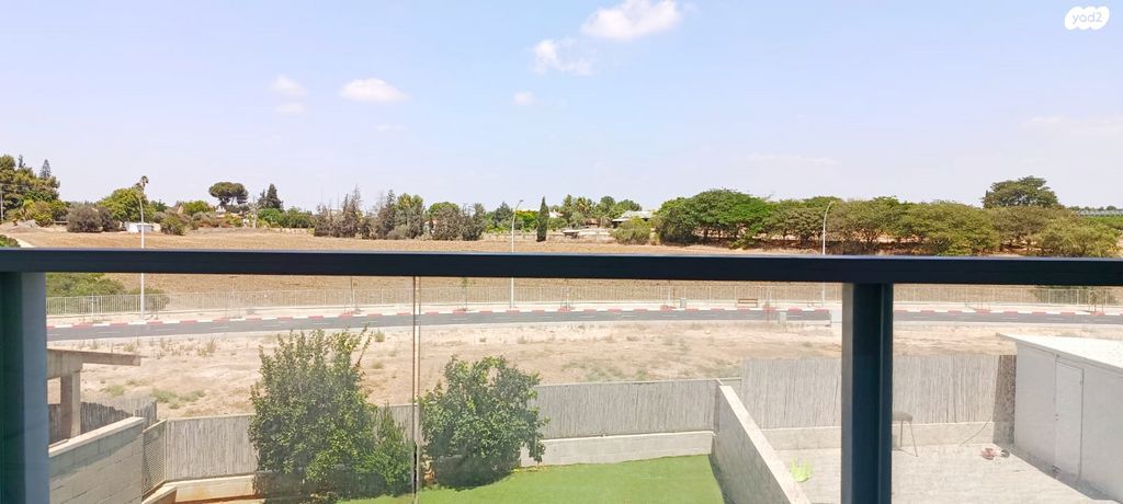 דירה, אנה פרנק 12, גדרה מזרח, גדרה