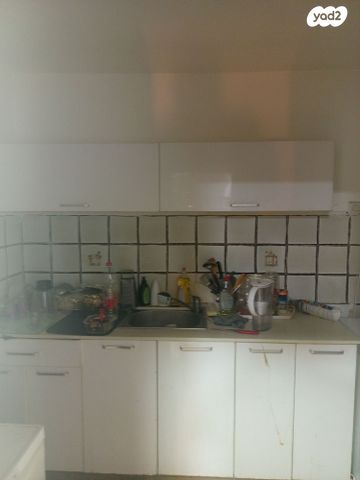 דירה, הרב רפאל אנקואה 44, שער העליה, חיפה