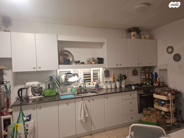 דירה, רש"י 29, רמב"ם, ראשון לציון