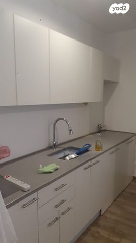 דירה, מוצקין 2, אברמוביץ', ראשון לציון