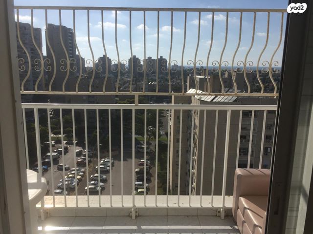 דירה, יגאל אלון 13, לב מוצקין, בנה ביתך, קרית מוצקין