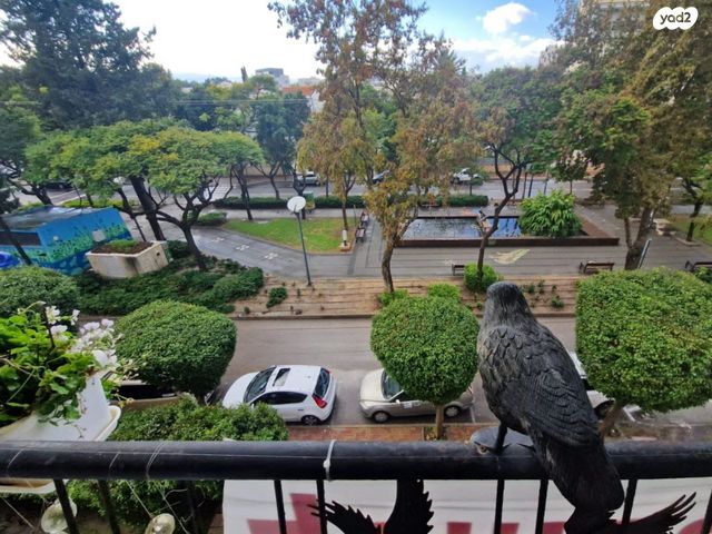 דירה, שדרות בן גוריון 12, מרכז העיר, סביניה, הוותיקה, קרית ביאליק