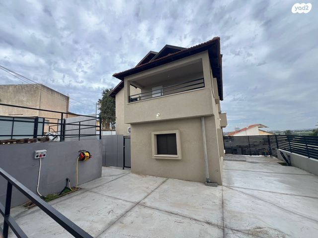 בית פרטי/ קוטג', לילינבלום 9, נווה משה, גדרה