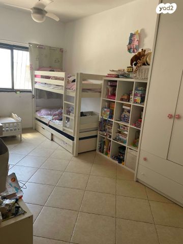 גג/ פנטהאוז, בארי 4, בית וקאנטרי, גיורא יוספטל, גבעת שמואל