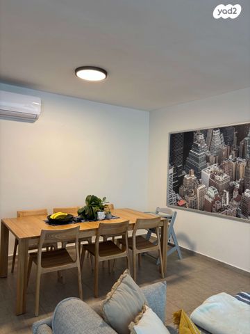 דירה, שד האוטהקר 6, רמתיים, הוד השרון