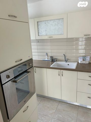 דירה, אפרים שריר 2, גבעת אוסישקין, נהריה