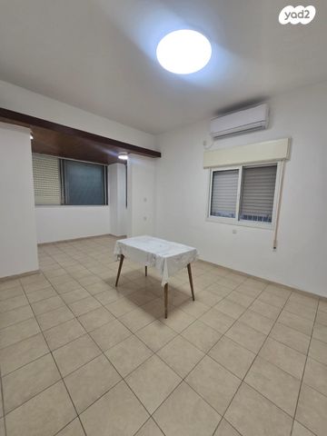 דירה, יותם 11, שמבור, חיפה