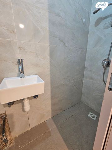 דירה, הרב יעבץ 14, הפועל המזרחי ה', שיכון ה', בני ברק