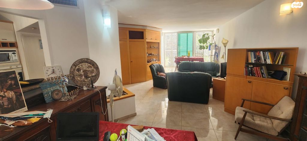 הרב הרצוג 13