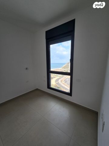 דירה, נעמי שמר 2, דרום חדש, פארק הים, בת ים