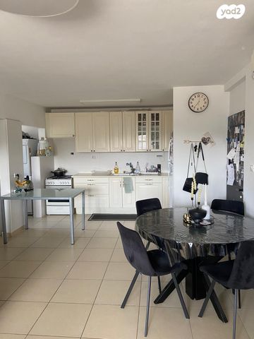 דירה, אלופי צה"ל 3, קרית שרת מזרח, חולון