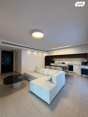 דירה, לויתן 1, חוף הזהב, נתניה