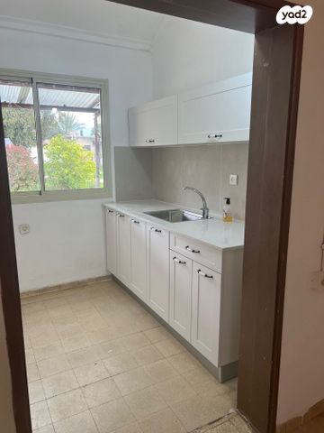 דו משפחתי, מסדה