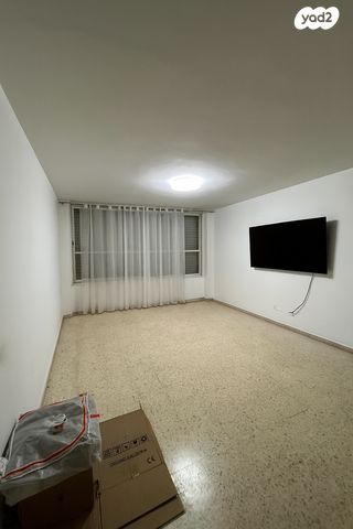 דירה, ישראל זנגוויל 47, צפון מזרח מרכז העיר, נתניה