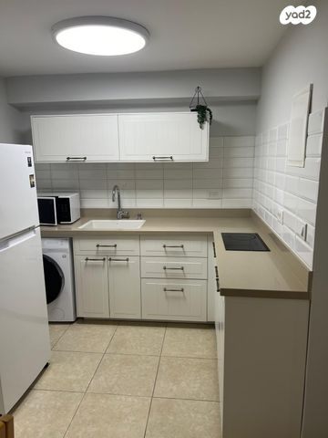 יחידת דיור, התלתן 28, קרית השרון, נתניה